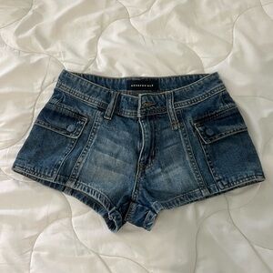 low rise cargo shorts from aeropostale / never worn
